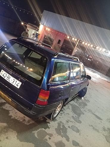 2107 oturacaq: Opel Astra: 1.6 l | 1995 il Universal — 3