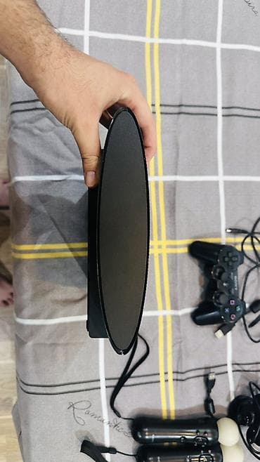 pro controller: PlayStation 3 Super Slim (PS3) oyun konsolu komplekt Xüsusiyyətlər: - — 5