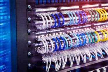 İT, komputerlər, əlaqə