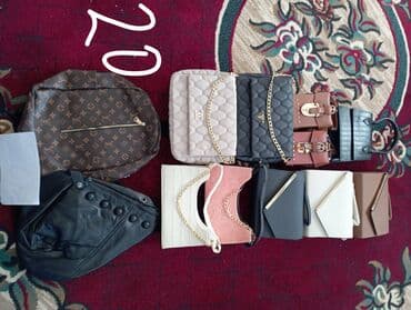 qaşlı çanta: Dükan bağlandığı üçün qalıq mallar maya qiymətindən aşağı verilir — 6