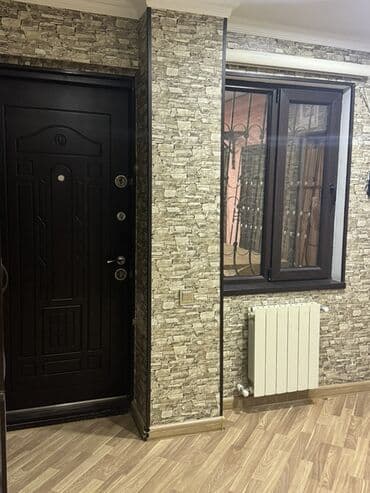 Вторичное жилье: Köhnə təmirli, tam mebellı geniş mənzil interyeri. - Geniş zal — 9