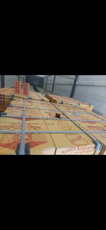 Dekarativ iran kərpicləri