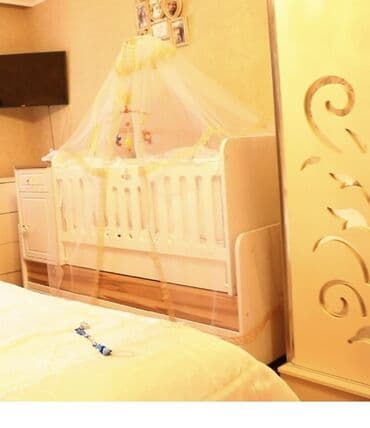 Beşiklər: Oğlan və qız üçün, İşlənmiş, Dördbucaq, Beşik, Matras ilə — 8