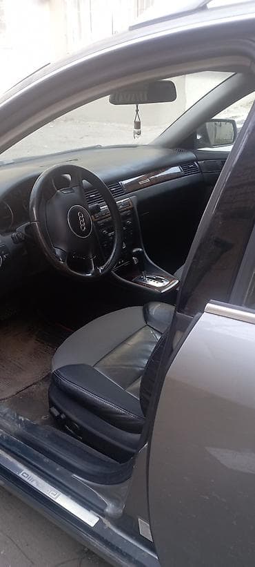 Audi A6 Allroad Quattro: 2.7 l | 2003 il Universal