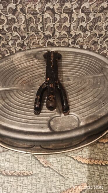 Половники: Metal qozqıran / fındıqqıran aləti - Material: tökmə metal (dözümlü at lalafo.az — 4 Половники: Metal qozqıran / fındıqqıran aləti - Material: tökmə metal (dözümlü — 4