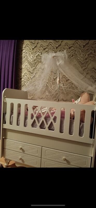 2 mərtəbəli çarpayı: Oğlan və qız üçün, Yeni, Dördbucaq, Beşik, Dəst ilə, Matras ilə, Yellənmə mexanizm ilə — 2