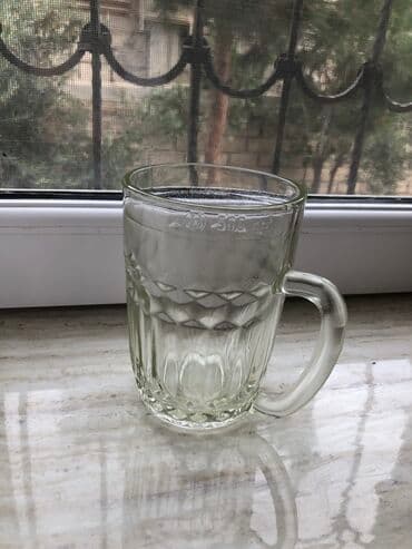 Qədəhlər, rəng - Ağ