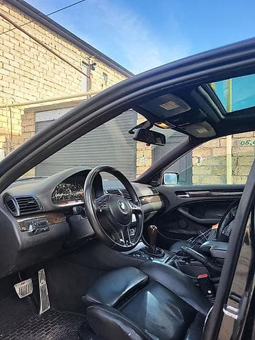 bmw e92: BMW 325: 2.5 l | 2002 il Sedan — 6