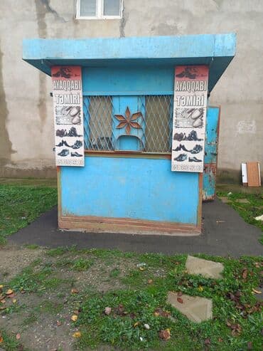 yuxa yayan aparat gencede: Ayaqqabı təmiri köşkü – daşına bilən metal konstruksiya — 2