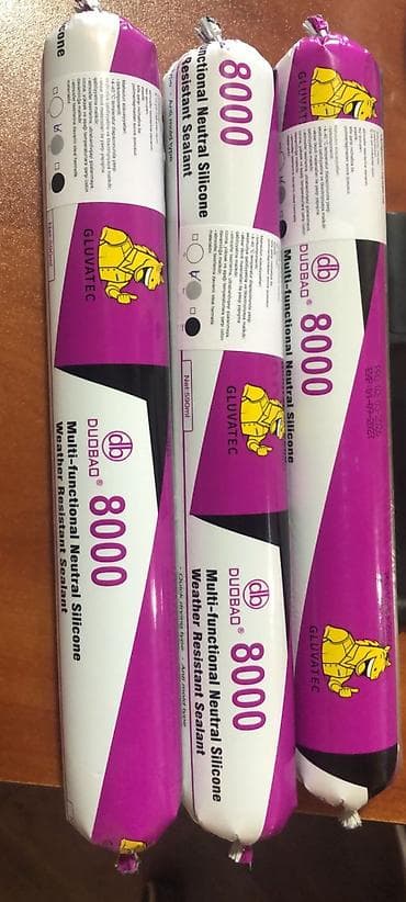şuşe qapi: DUOBAO 8000 – çoxfunksiyalı neytral silikon mastik (GLUVATEC — 1
