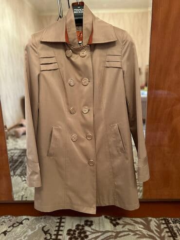 Plaw 42-44 razmere olur 25azn satilir belinin kemeride var