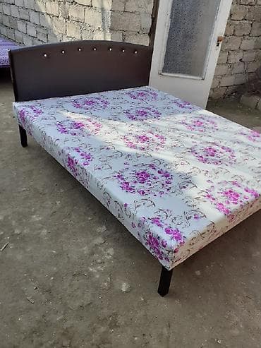 Kravat taza 
Hazırı var 
Çatdırılma münasib qiymata — 1