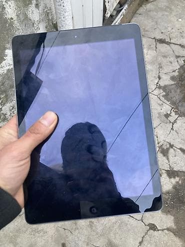ipad air 3: Apple iPad planşet Xüsusiyyətlər: - 9.7” Retina ekran, Home düyməsi — 2