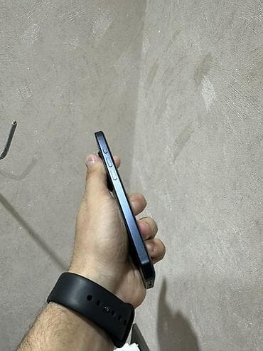 ipona: IPhone 15 Pro, 512 GB, Blue Titanium — 5