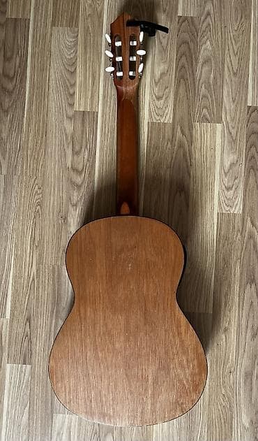 İdman və hobbi: Klassik gitara, Yamaha, İşlənmiş, Ünvandan götürmə — 4