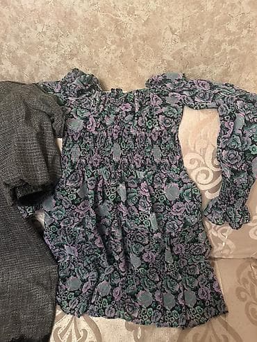 Костюмы: Qadın geyimləri dəsti – 4 ədəd 1) Qara məxməri bluz – V-kəsim yaxalı — 4