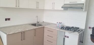 7 ci mikrorayon yeni tikili: Sumqayıtda bulvarda 8-mərtəbəli binanın, 7-ci mərtəbəsində, 100-kv — 8