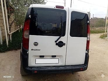 2 ci el konteyner: Fiat Doblo: 1.3 l | 2008 il Van body type — 3
