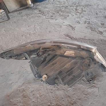 Sağ, Yaxın və uzaq vuran işıqlar Mercedes-Benz, Orijinal