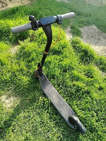 electron scuter: Elektrikli skuter – şəhər içi gündəlik yolçuluq üçün rahat və yığcam — 2