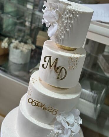 Alfa Romeo: Müxtəlif zövqlərə uyğun fərdi tort dizaynları - Toy, yubiley, ad günü — 10