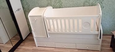 hamam üçün: Oğlan və qız üçün, Dördbucaq, Beşik, Matras ilə, Yellənmə mexanizmsiz — 2