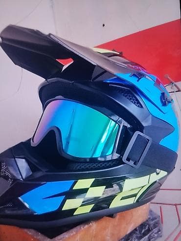 Motokros/off-road dəbilqəsi və eynək dəsti - Növ