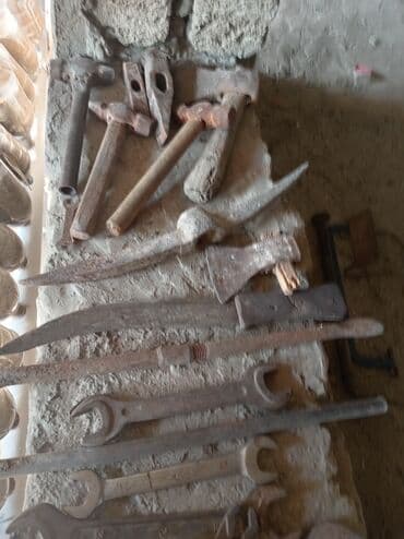 kəsici: Mexaniki alətlər dəsti – müxtəlif ölçülü açarlar və əl alətləri — 3