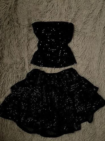 Dəst New Yorker'dən alınıb.Qismən transpadandır.Crop sinə hiszəsini