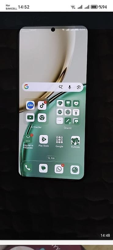 en yaxsi modem hansidir: Honor Magic 5 Pro, 256 GB, rəng - Yaşıl, Sensor — 1