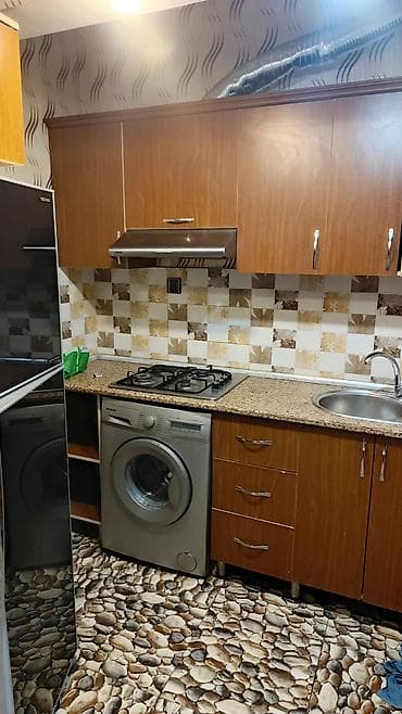 mingecevirde evlerin satisi: Salam Xırdalan şəhəri AAAF park megastore arxasında 3mərtəbə əşyaları — 8