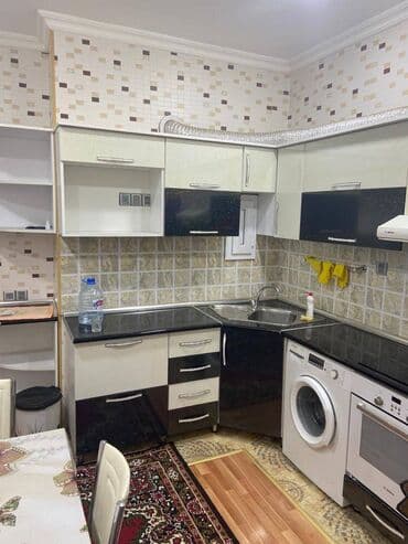 9 cu mikrorayon mir calal kucesi: Nəsimi rayonu, 4 mkr,Nəsimi metrosuna yaxındır. Mənzərəsi Heydər — 4