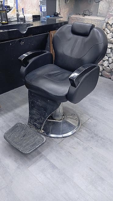 Rəflər, etajerkalar: İşlənmiş, Saş kəsimi kreslosu — 2