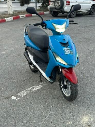 polad moped: Moon - Moon, 50 sm3, 2021 il, 15000 km — 2