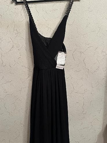 Suiteblanco brendinin ziyafet donu.Donun atlas astari var.Donun üst — 4