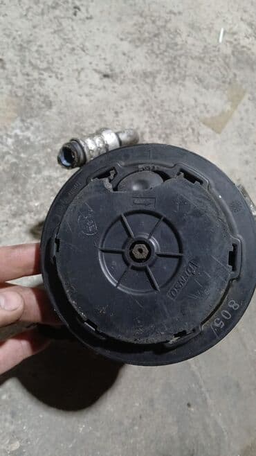 ateko turbo az: Denso markalı, qara rəngdə, dairəvi formalı kompressor. Kondisioner — 1