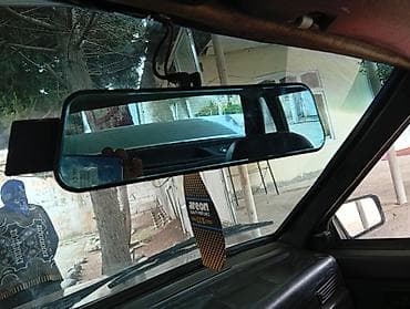 Arxa görünüş güzgüsünə quraşdırılan arxa kamera dəsti - Avtomobilin