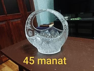 sufre: Xrustal meyvə qabı Hündürlüyü 25sm, eni 25 sm şəkildə qeyd olunub — 1
