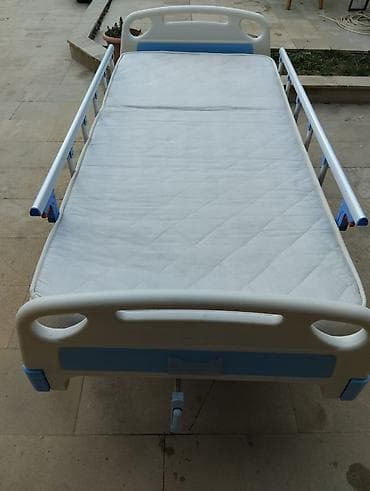 Tibbi maskalar: Tibbi carpayi.15 gun islenib,cox yaxsi veziyyetdedir,bas terefi — 1