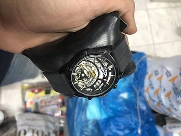 iphone saatlar: Müxtəlif dizaynda kişi qol saatları paketi Paket tərkibi (4 ədəd): - — 8