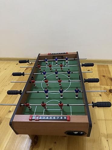 mini disk: Mini stolüstü futbol (foosball) oyunu - Kompakt ölçülü stolüstü — 1