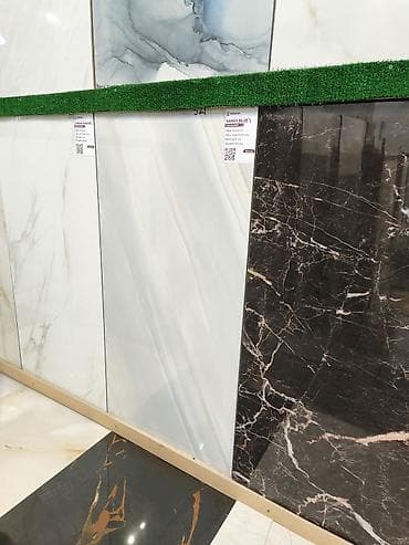 Böyük formatlı keramika/porcelan kafel və plitələr vitrin seçimi. -