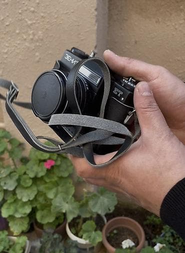 ikinci əl samavar: ZENİT Fotoaparat. Nostalji sevənlər üçün idealdır. 2 ədəd mövcuddur. 1 — 3