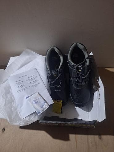 туфли новая не одевала не разу: Iş ayaqqabısı Yenidir — 3