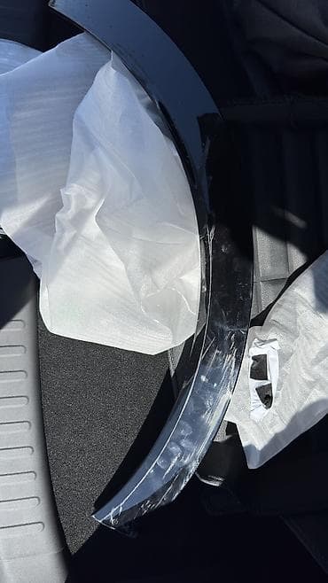 Автозапчасти: Changan q07 arxa qabag sag qapi plastik qoruyucular zedelidi cizigi — 1