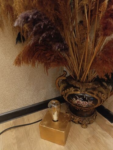 xoncaların qiyməti: Beton korpuslu, abstrakt dizaynlı masa lampası. Daxili işıqlandırma — 4