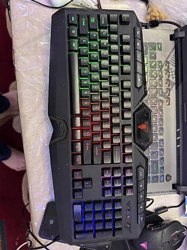 komb: Gaming klaviatura – RGB arxa işıqlı, tam ölçülü Xüsusiyyətlər: - RGB — 1