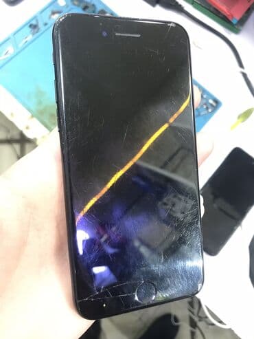 telefon satiwi: IPhone SE 2020, 64 GB, Qara, Barmaq izi, Simsiz şarj — 2