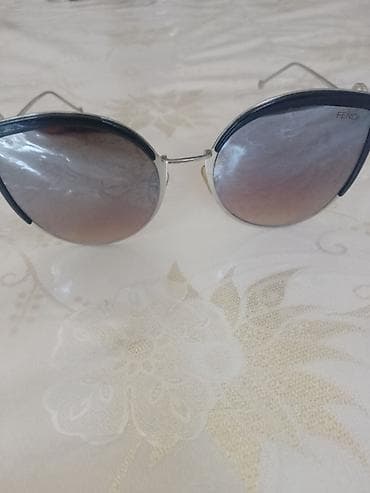 Eynəklər: Gün eynəyi, Fendi, İşlənmiş — 2
