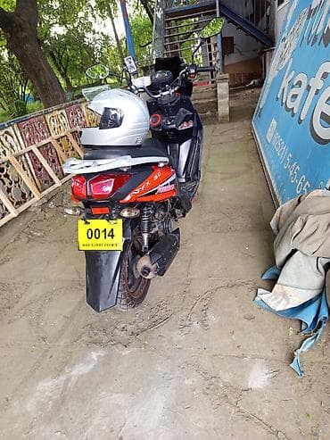 niva qapi uzluyu: Skuter – sport üslublu, şəhər içi sürüş üçün rahat model. - — 2